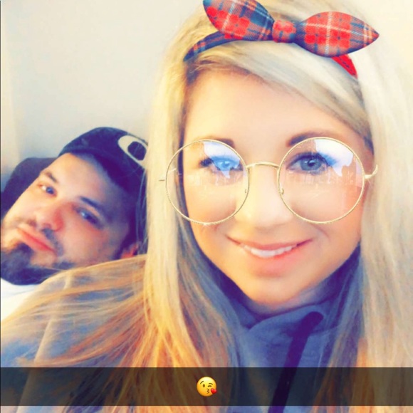 Meet your Posher, Ashley - Picture 3 of 9